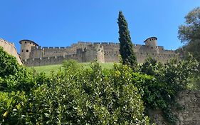 Les Chemins De La Cite Chambre Ou Appartement